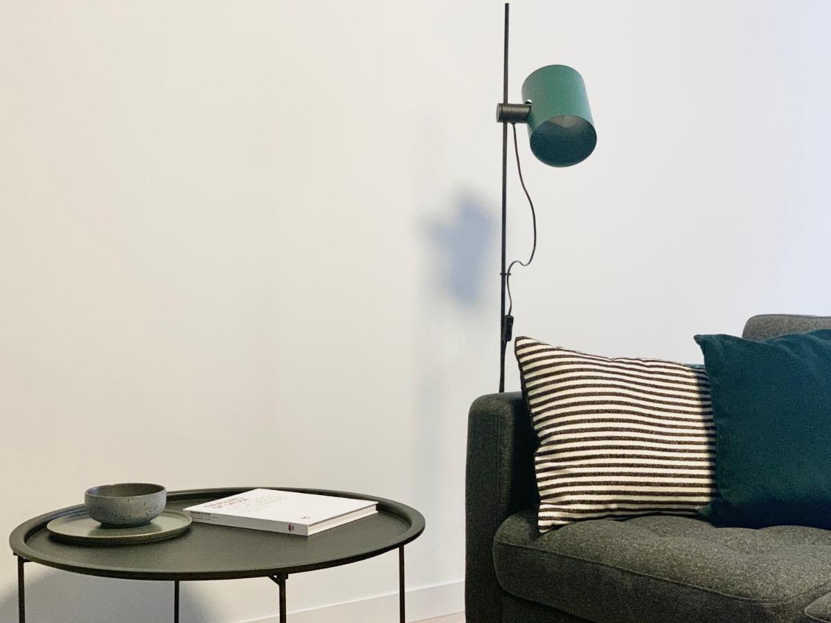 Stylish New Apartment In Riga Old Town - City Centre, Self Check-In, Walkable To Major Attractions 外观 照片