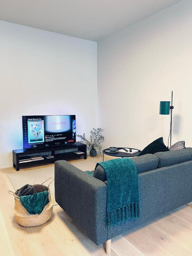 Stylish New Apartment In Riga Old Town - City Centre, Self Check-In, Walkable To Major Attractions 外观 照片