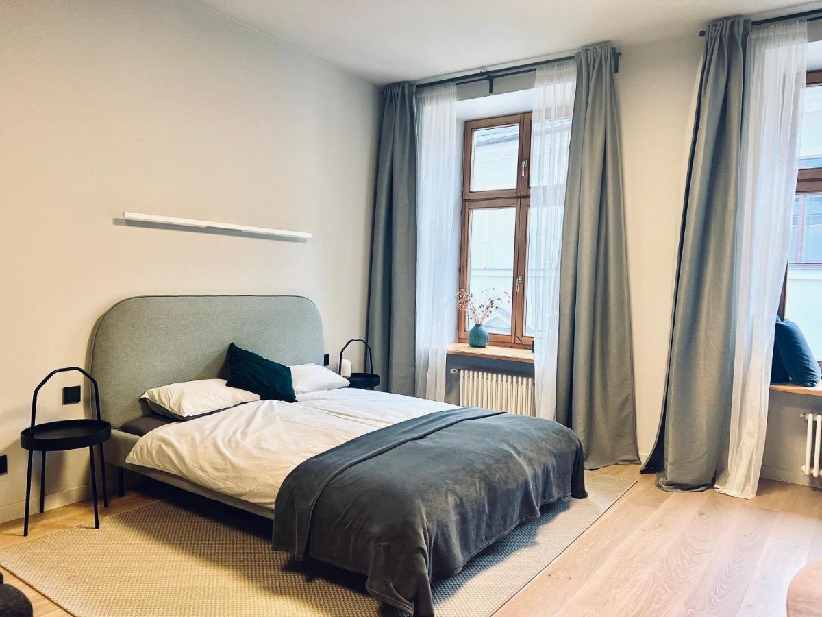Stylish New Apartment In Riga Old Town - City Centre, Self Check-In, Walkable To Major Attractions 外观 照片