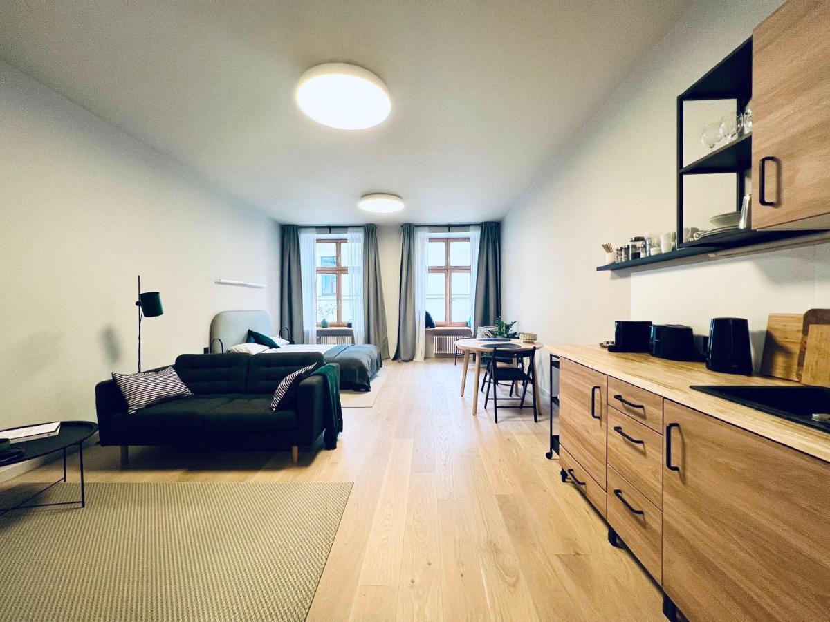Stylish New Apartment In Riga Old Town - City Centre, Self Check-In, Walkable To Major Attractions 外观 照片
