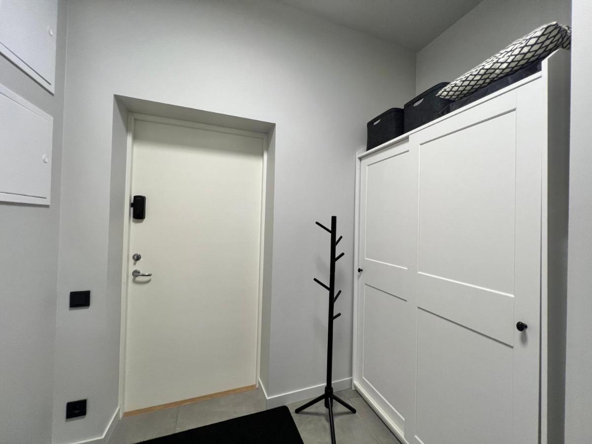 Stylish New Apartment In Riga Old Town - City Centre, Self Check-In, Walkable To Major Attractions 外观 照片